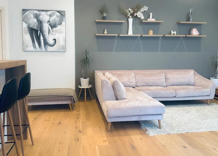 דירה 2 Bedroom Premium In The Heart Of *