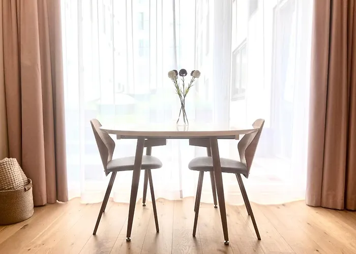 2 Bedroom Premium In The Heart Of טאלין